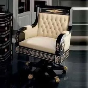 Luxury classic black office chair