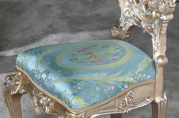 Luxury Baroque Oval wooden dining room set - Image 4