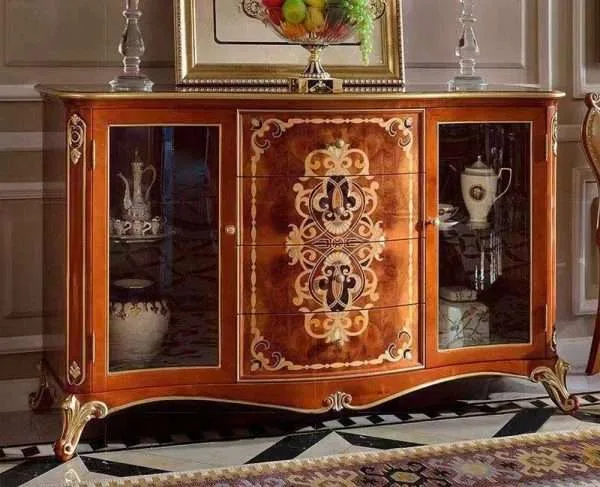 Luxurious vintage Sideboard